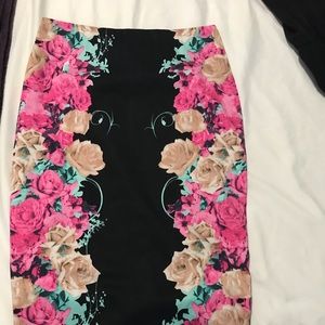 Kardashian kolecction Skirt